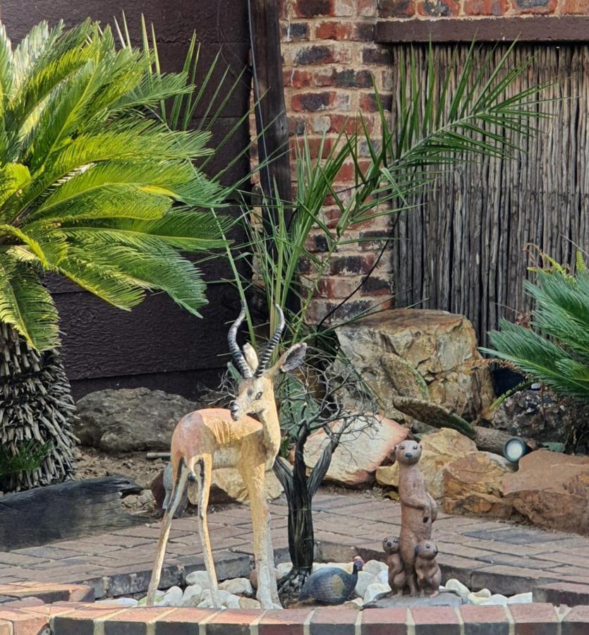 La Casa On Bashee Panzió Boksburg Kültér fotó