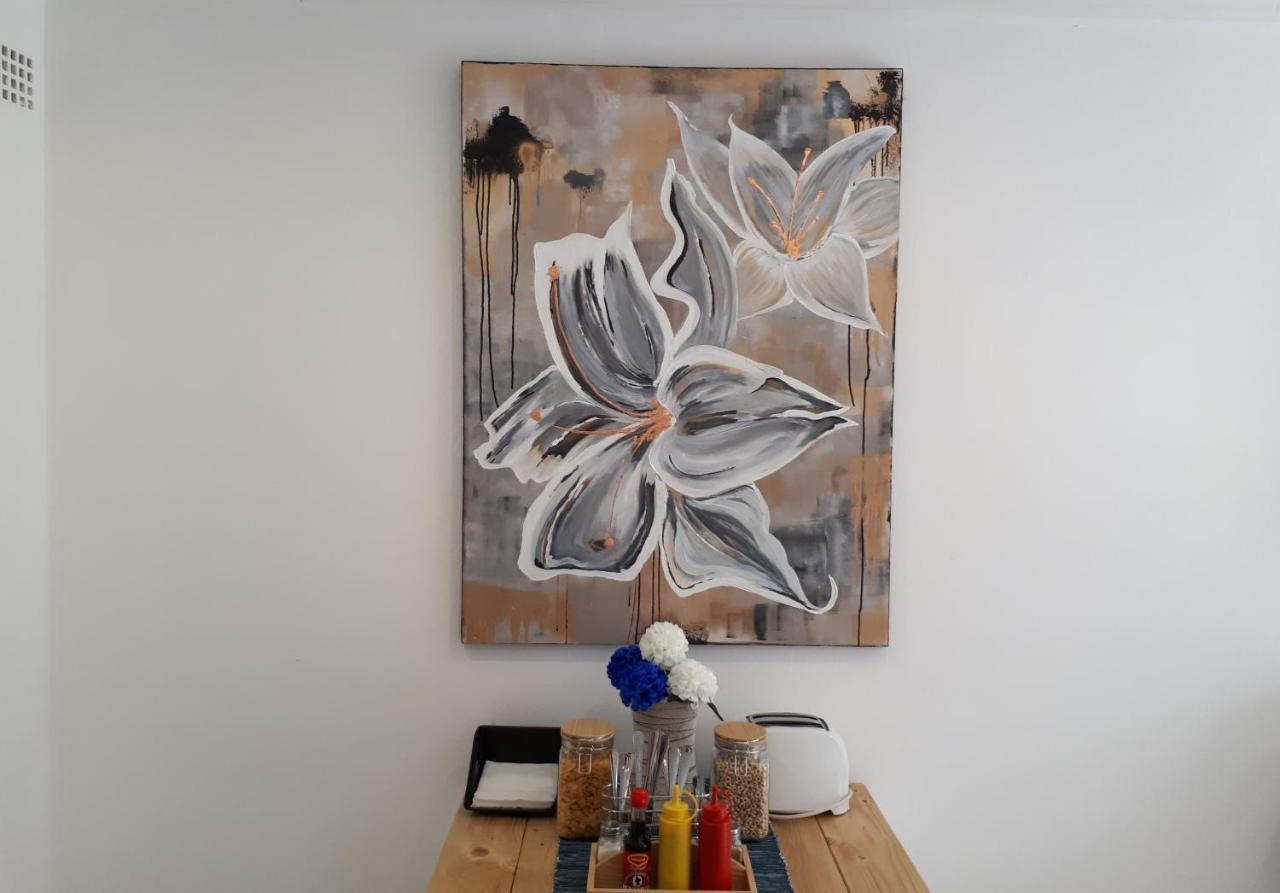 La Casa On Bashee Panzió Boksburg Kültér fotó